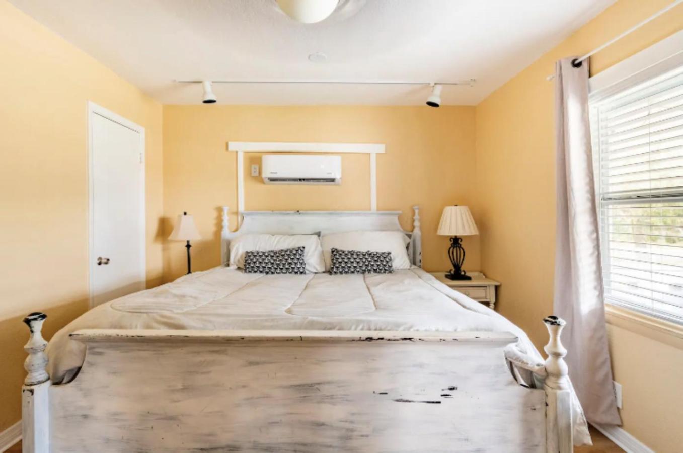 3-Bed Bungalow Walk To Historic Downtown Σάνφορντ Εξωτερικό φωτογραφία