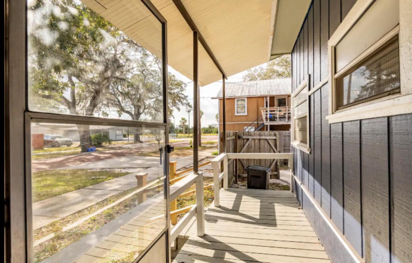 3-Bed Bungalow Walk To Historic Downtown Σάνφορντ Εξωτερικό φωτογραφία