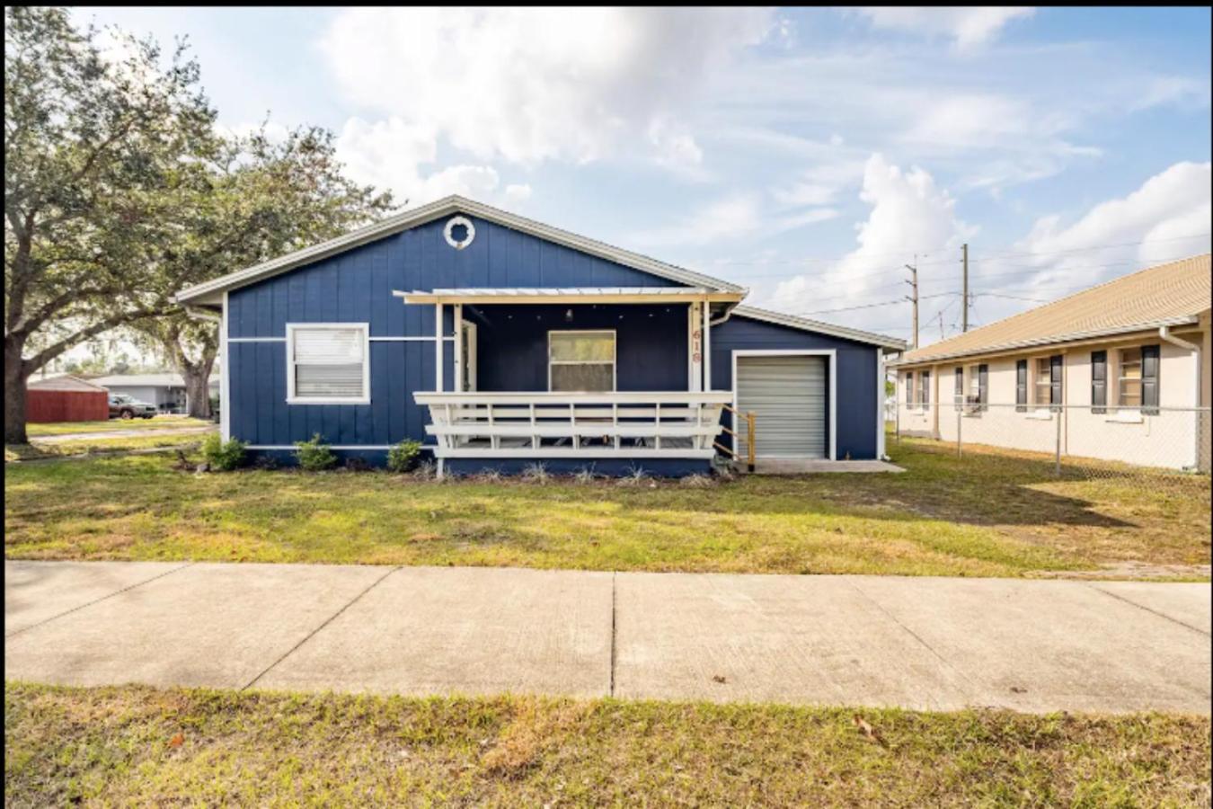 3-Bed Bungalow Walk To Historic Downtown Σάνφορντ Εξωτερικό φωτογραφία